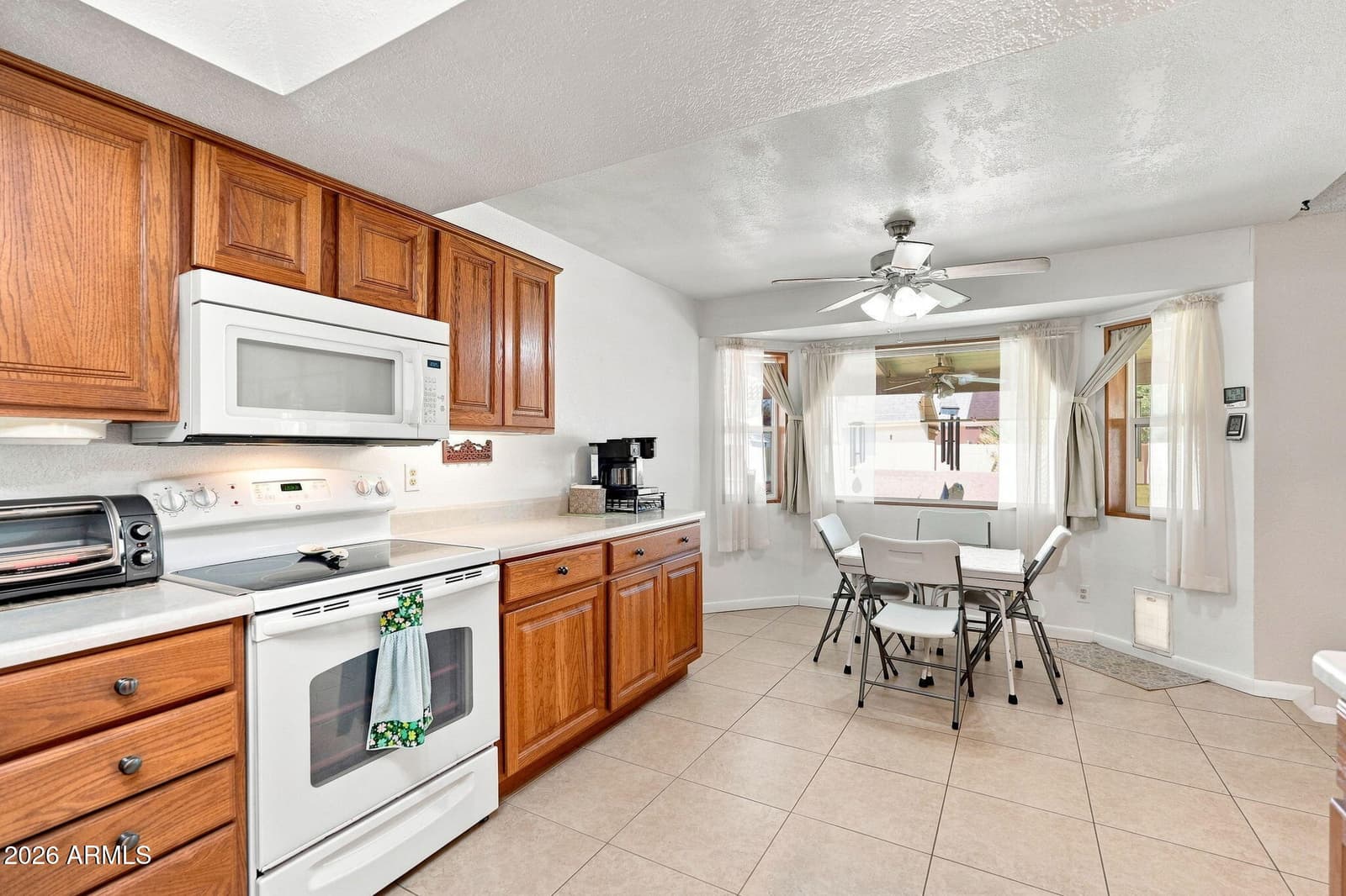 10340 W Hazelwood Avenue, Phoenix, AZ 85037 — photo 5 of 19