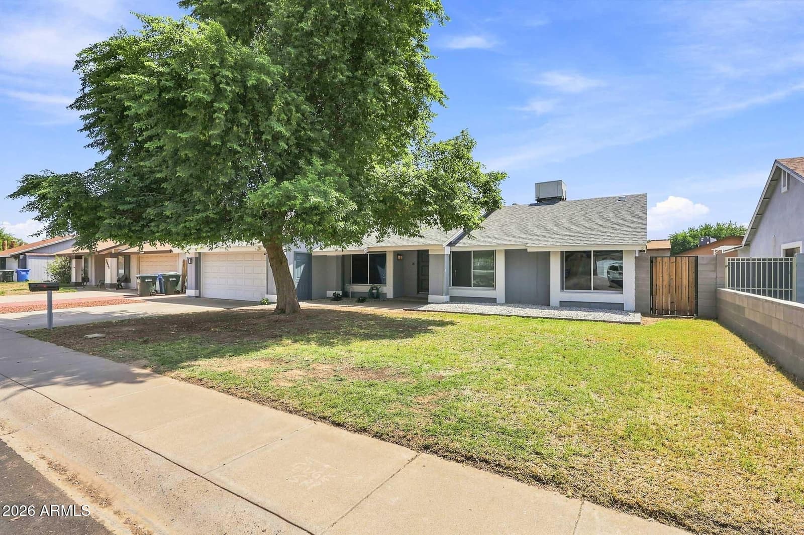 7635 W College Drive, Phoenix, AZ 85033 — photo 3 of 30