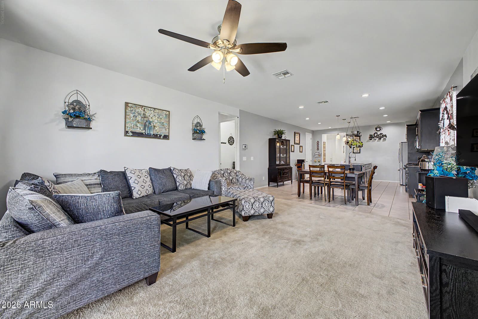 18025 W Hilton Avenue, Goodyear, AZ 85338 — photo 3 of 19