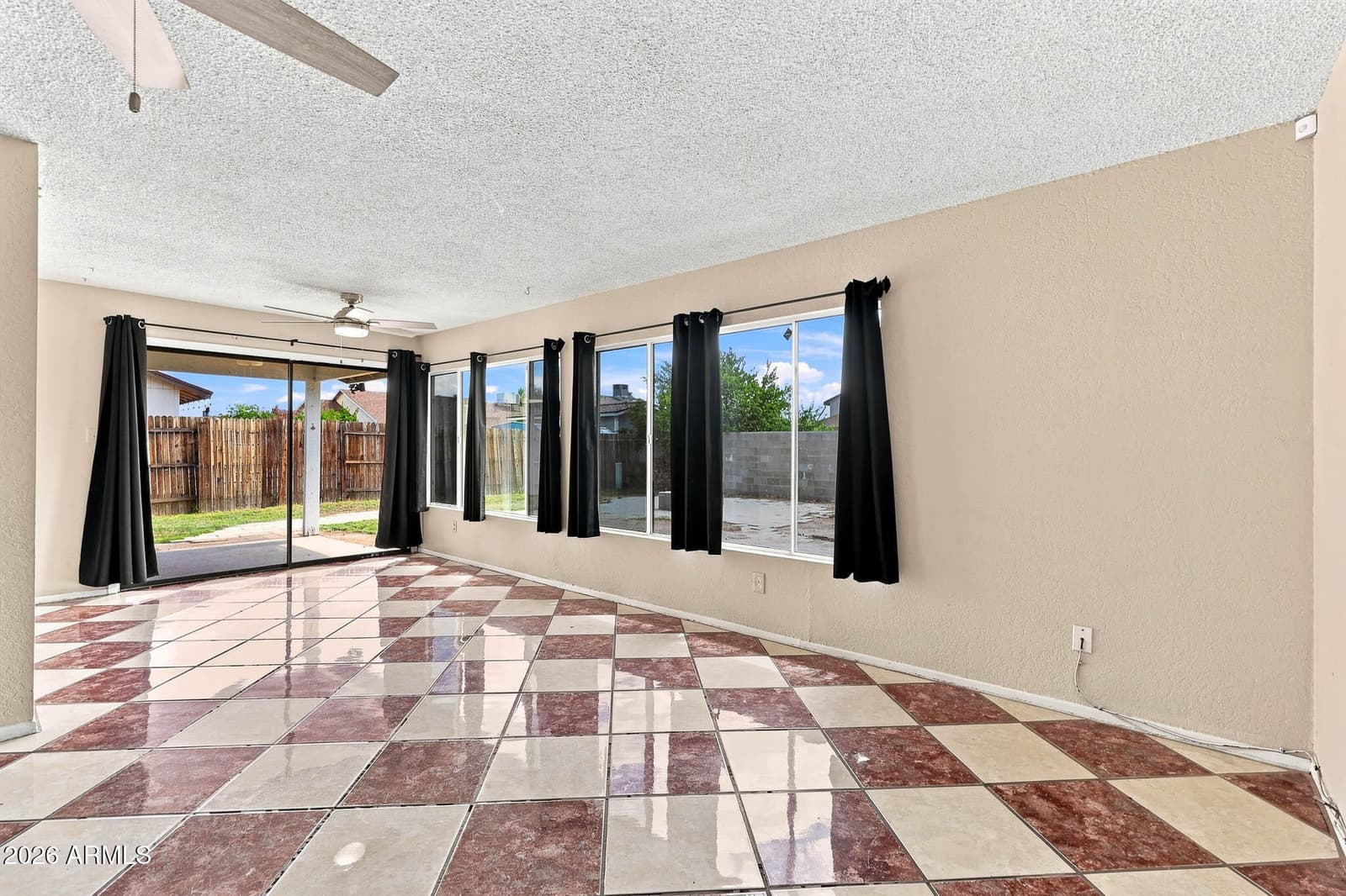 7635 W College Drive, Phoenix, AZ 85033 — photo 8 of 30