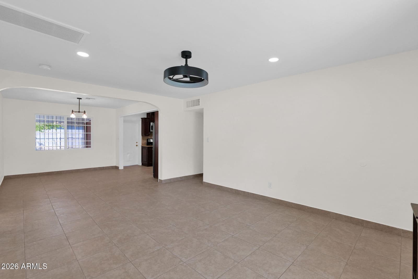 6138 N 15th Avenue, Phoenix, AZ 85015 — photo 5 of 35