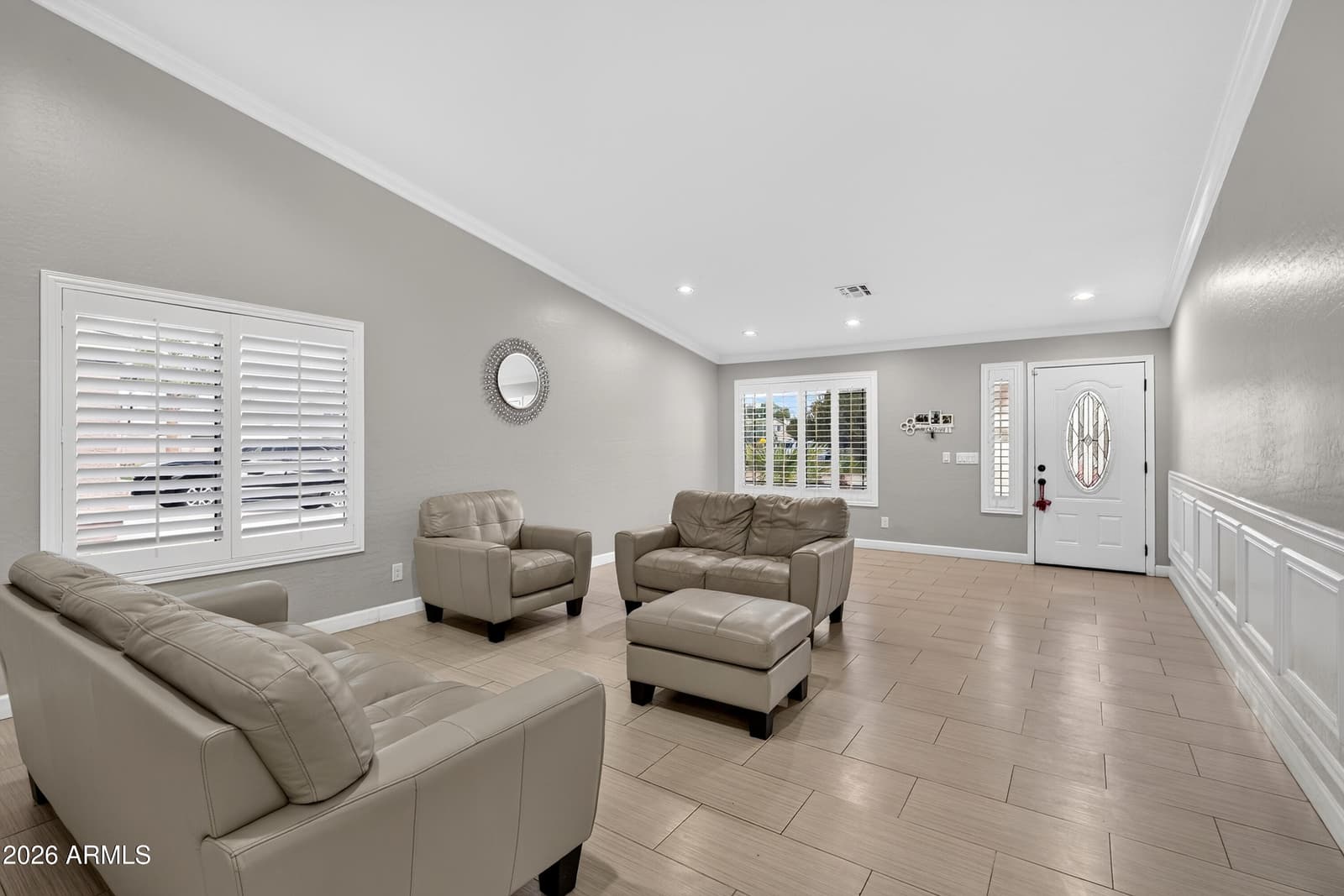 8566 W Keim Drive, Glendale, AZ 85305 — photo 4 of 40