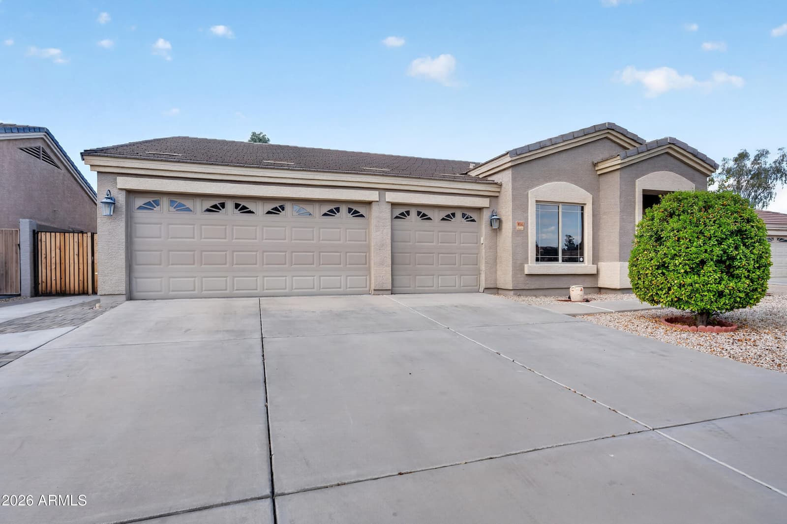 8566 W Keim Drive, Glendale, AZ 85305 — photo 2 of 40