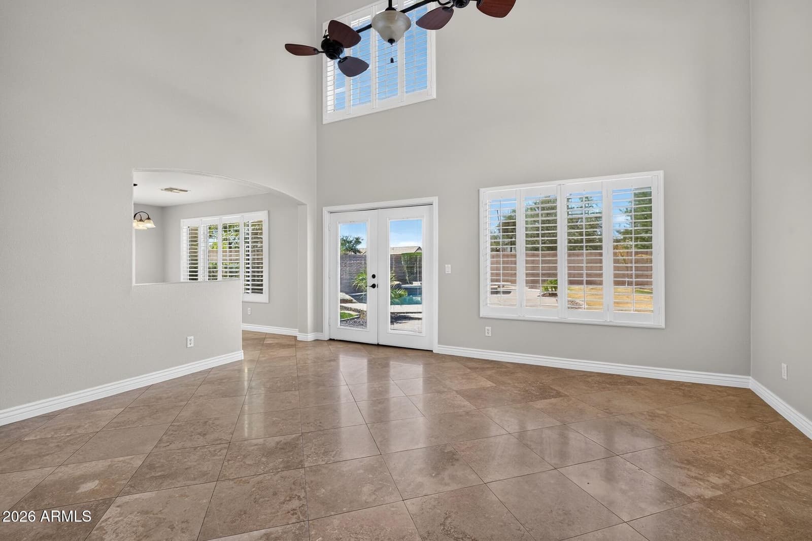 1328 S Heritage Drive, Gilbert, AZ 85296 — photo 3 of 34