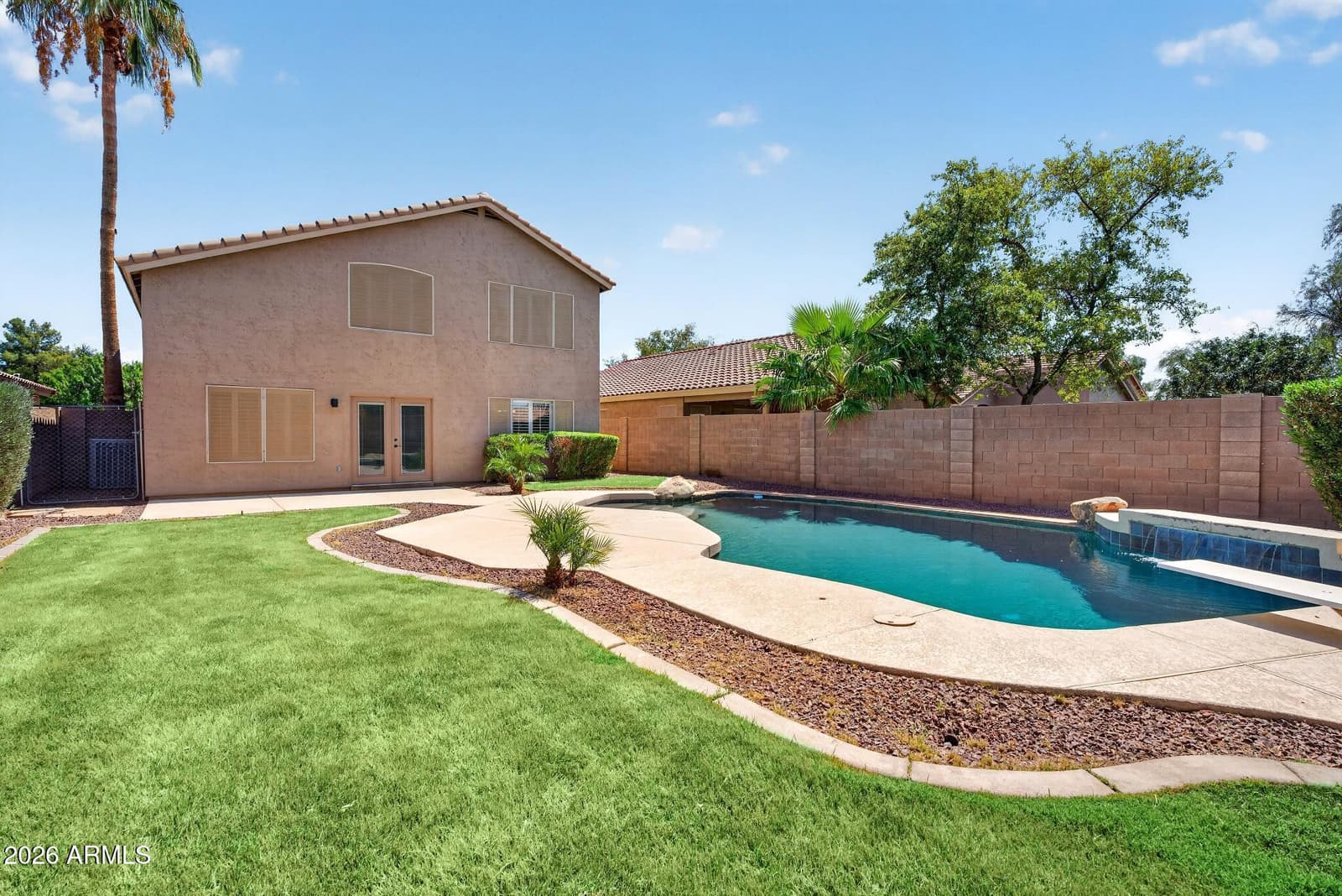 1328 S Heritage Drive, Gilbert, AZ 85296 — photo 2 of 34