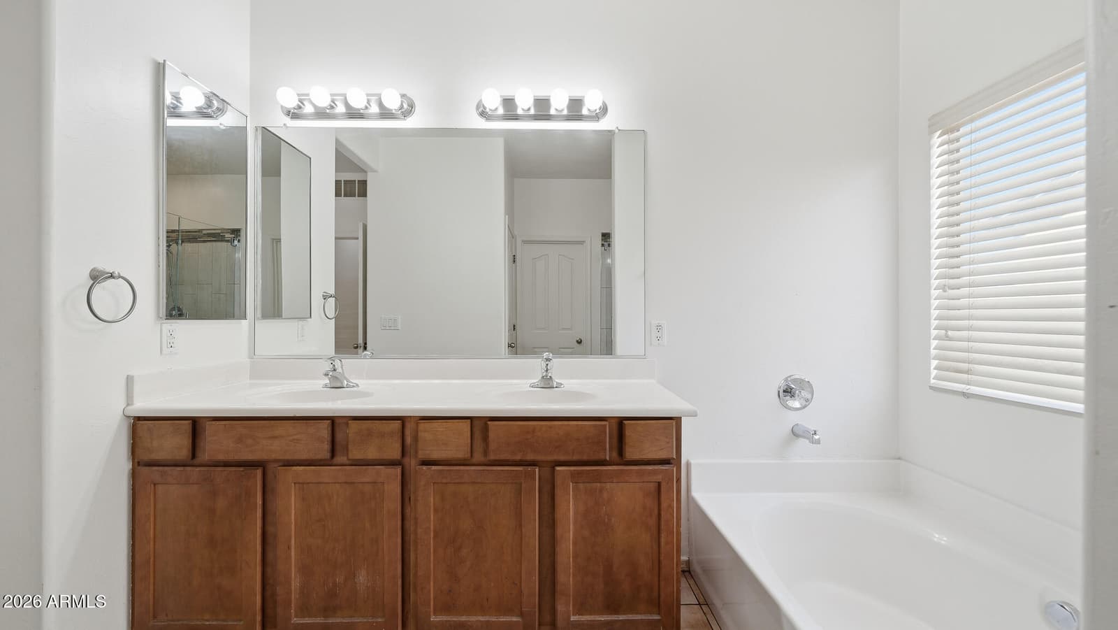 2090 W Cave Cotton Loop, Benson, AZ 85602 — photo 12 of 26