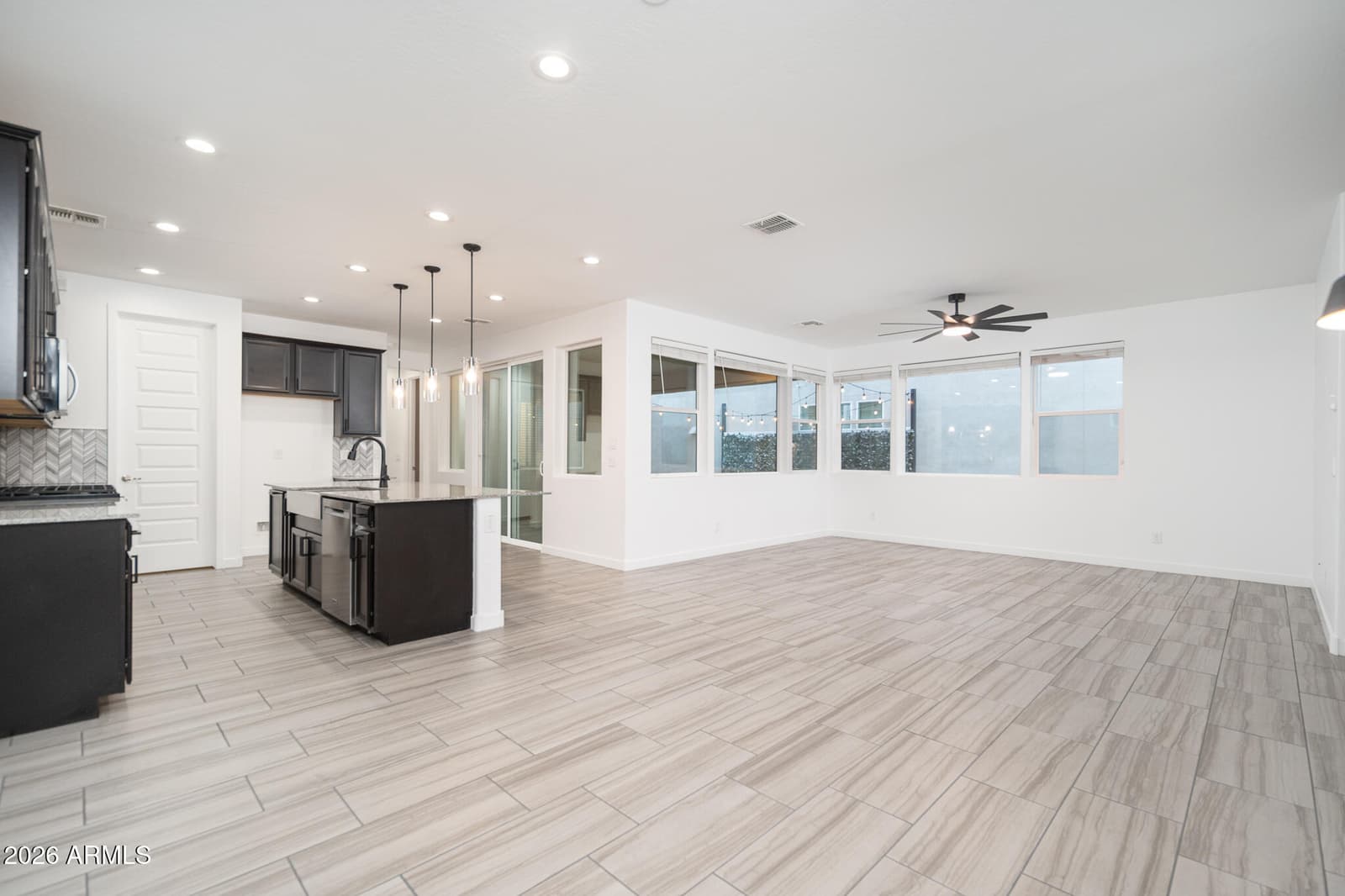 7138 W Kent Drive, Chandler, AZ 85226 — photo 4 of 52