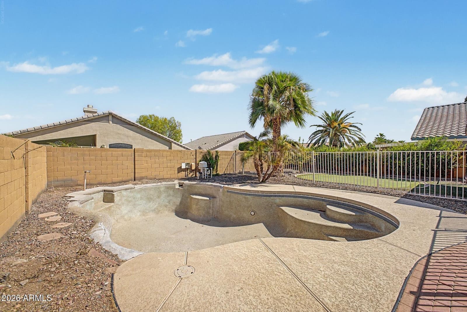 17403 N Elko Drive, Surprise, AZ 85374 — photo 35 of 38
