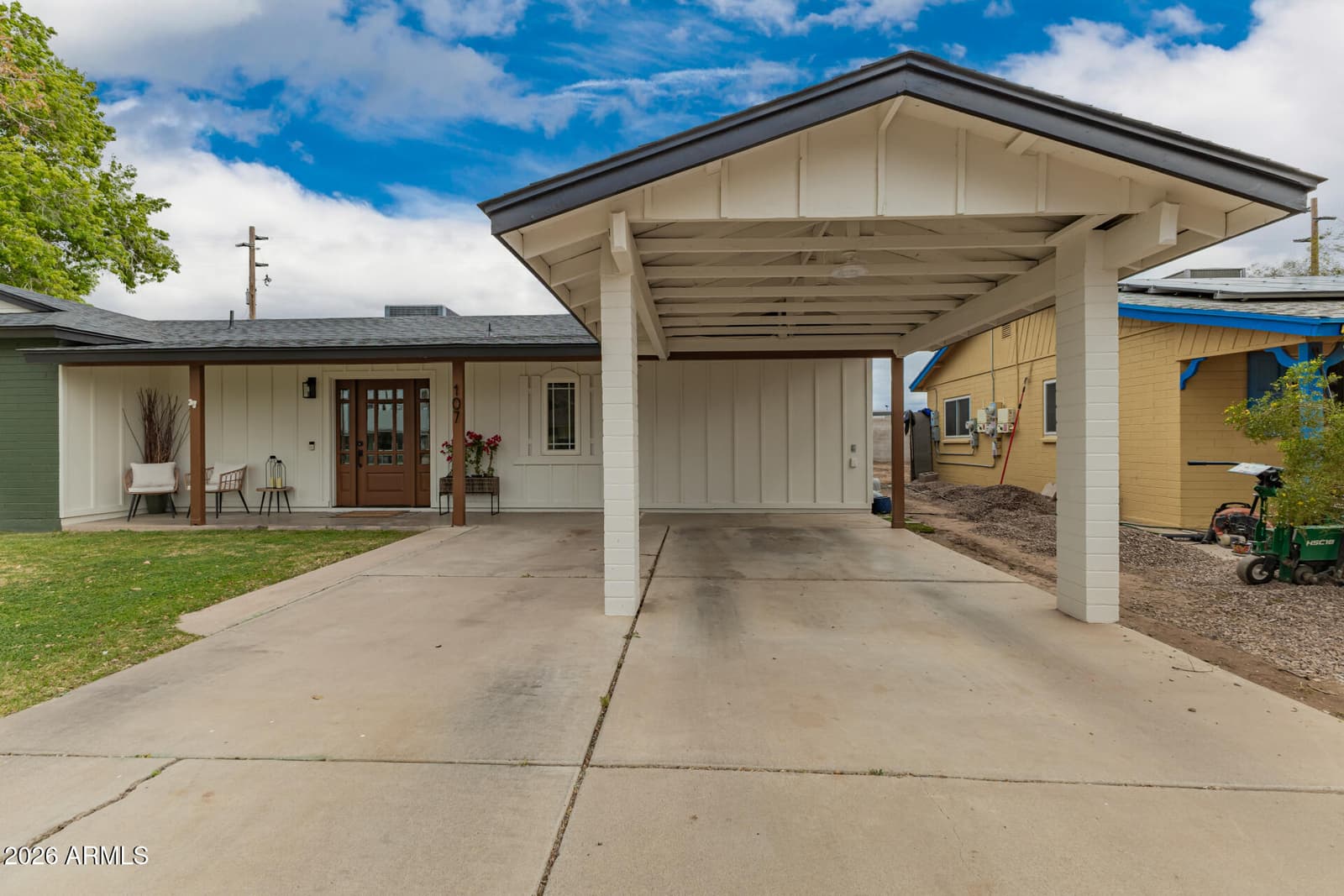 107 S Catalina Street, Gilbert, AZ 85233 — photo 2 of 38