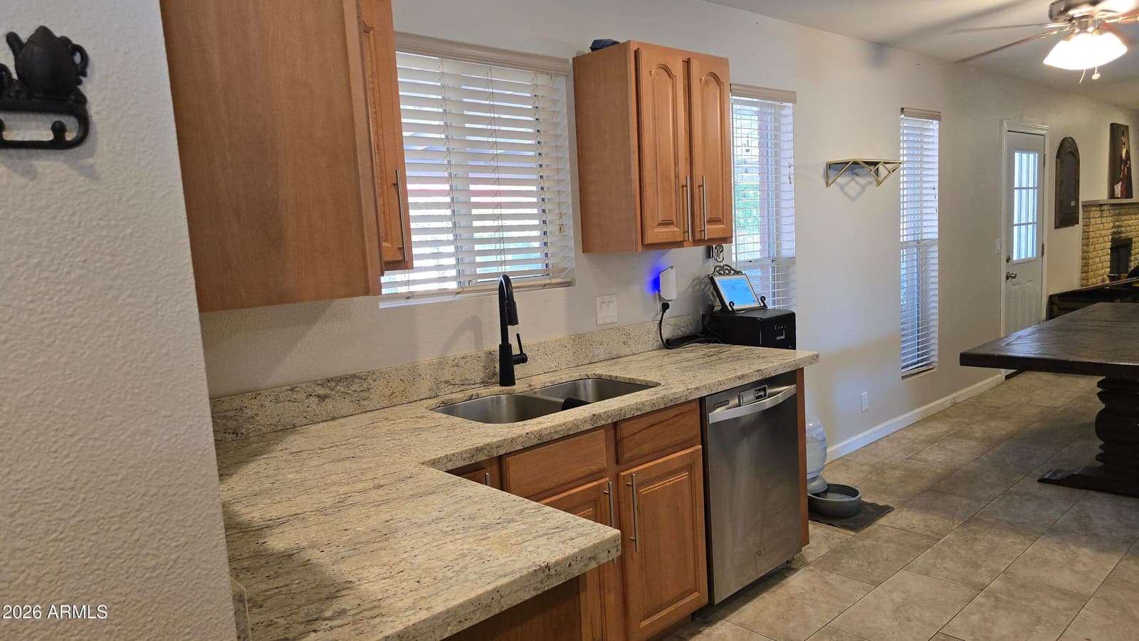 1746 E Greenway Street, Mesa, AZ 85203 — photo 9 of 38