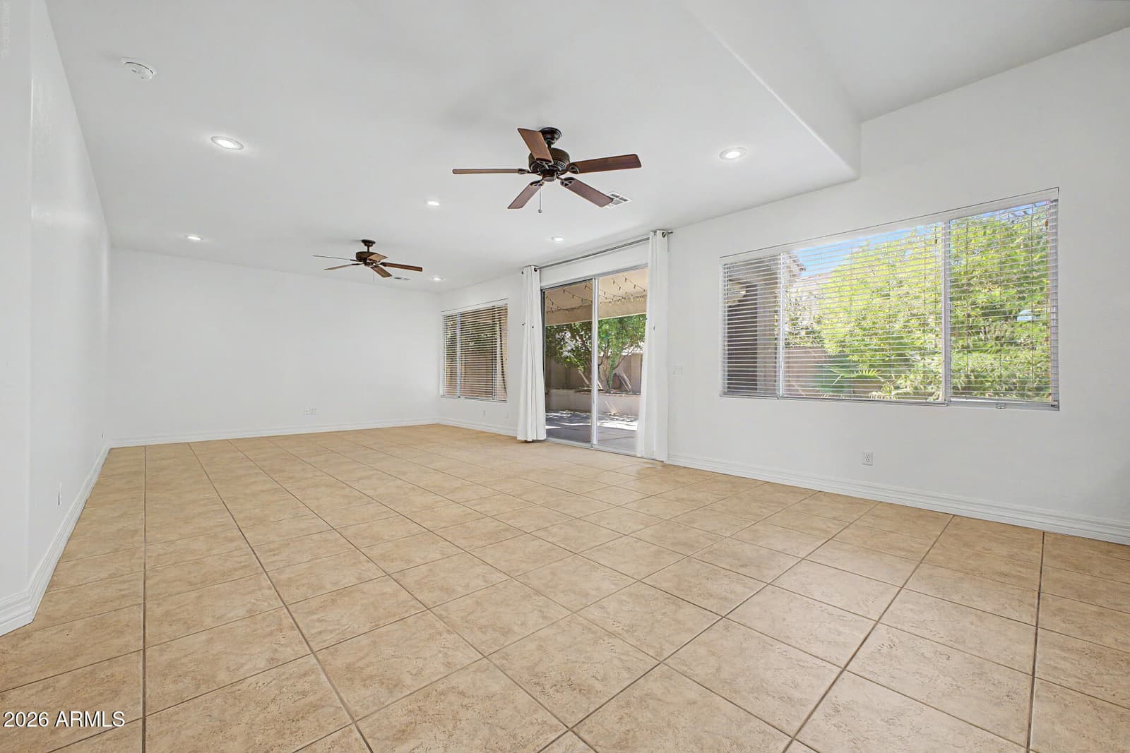 1223 W Waltann Lane, Phoenix, AZ 85023 — photo 5 of 51