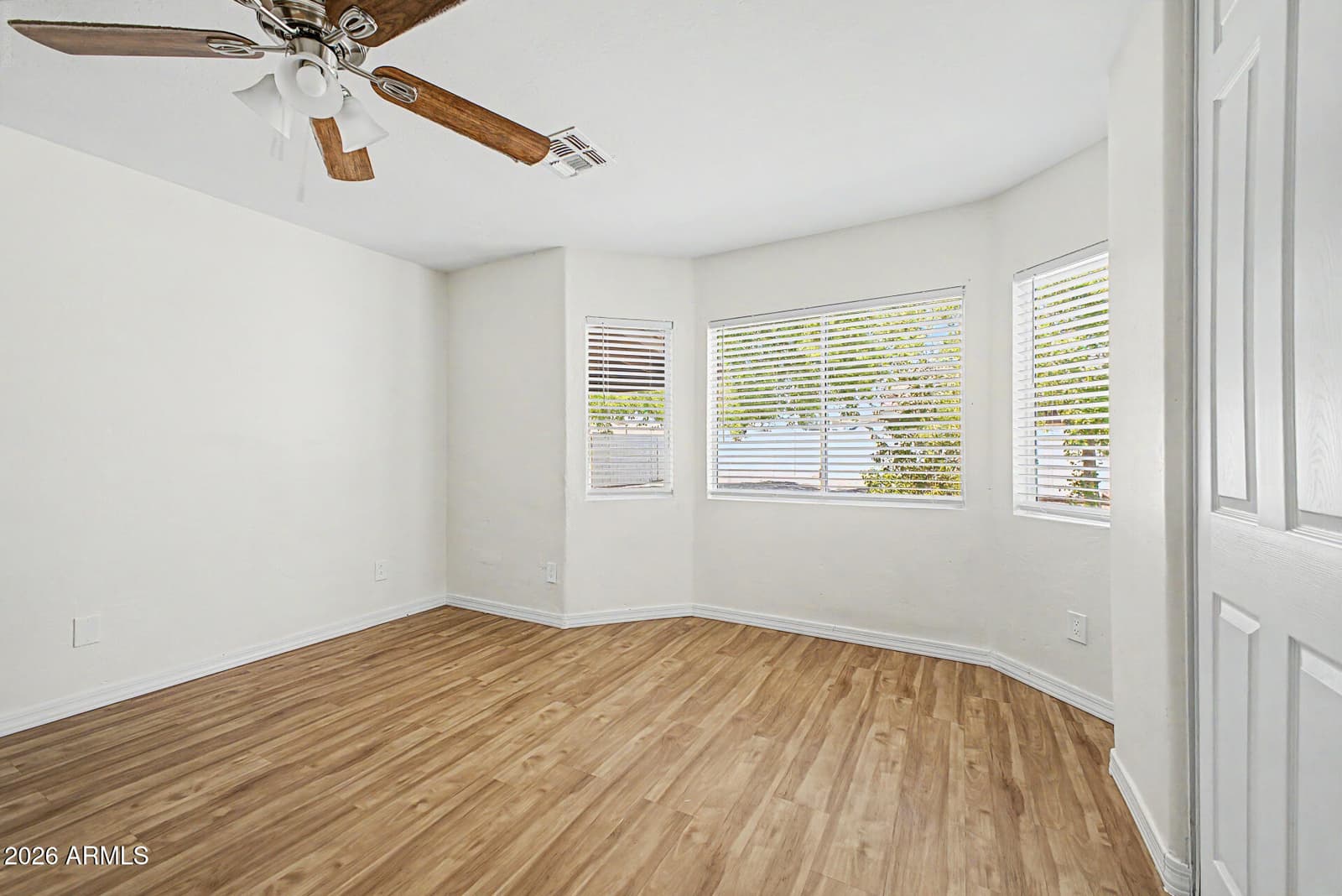12606 W Aster Drive, El Mirage, AZ 85335 — photo 10 of 31