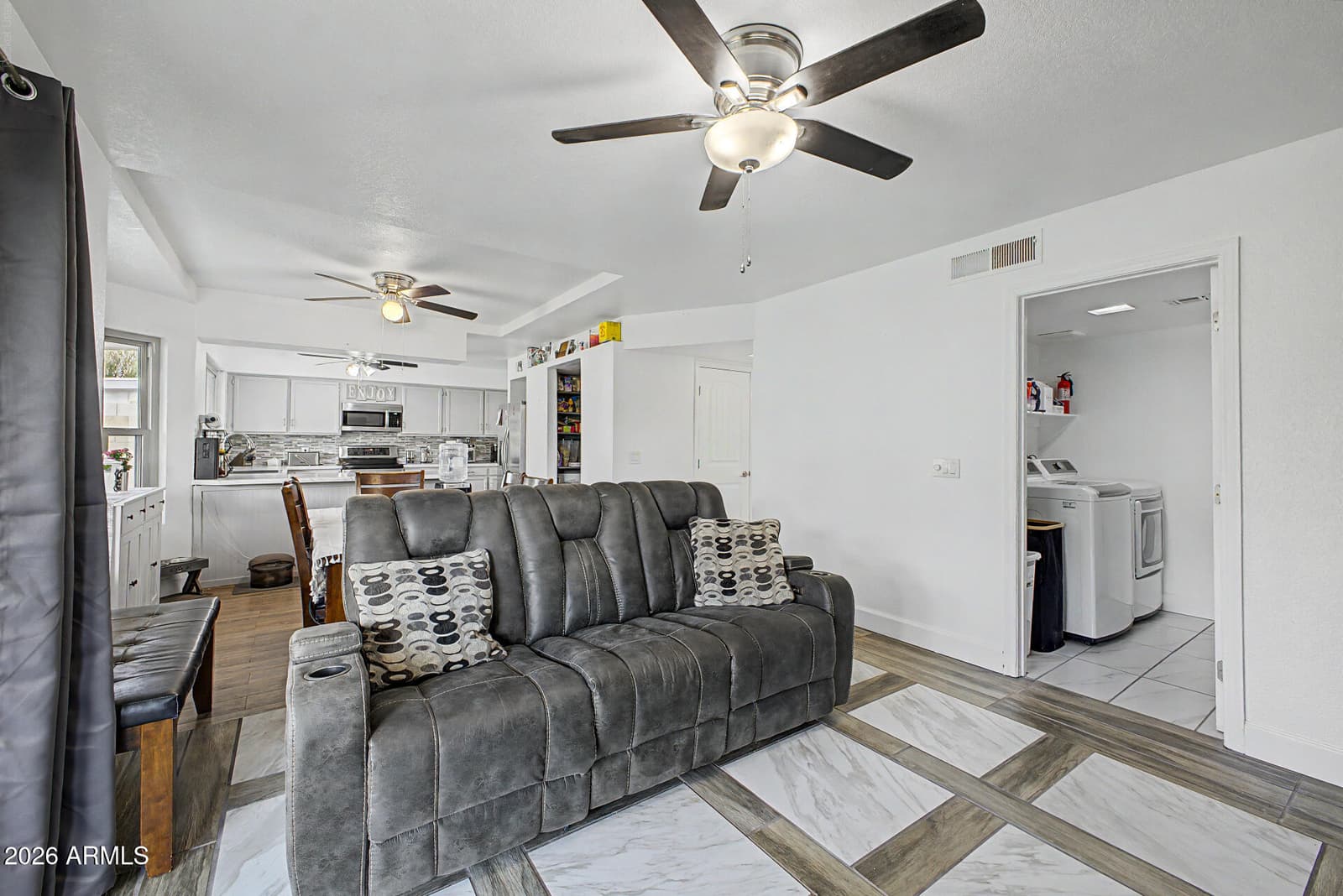 3926 W Mariposa Grande Lane, Glendale, AZ 85310 — photo 15 of 40