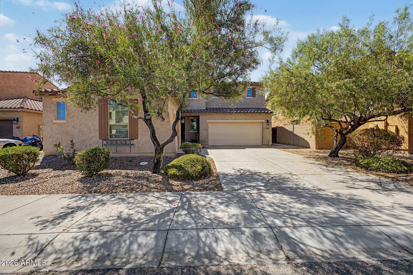 1471 E Flamingo Way, Gilbert, AZ 85297 — photo 1 of 49