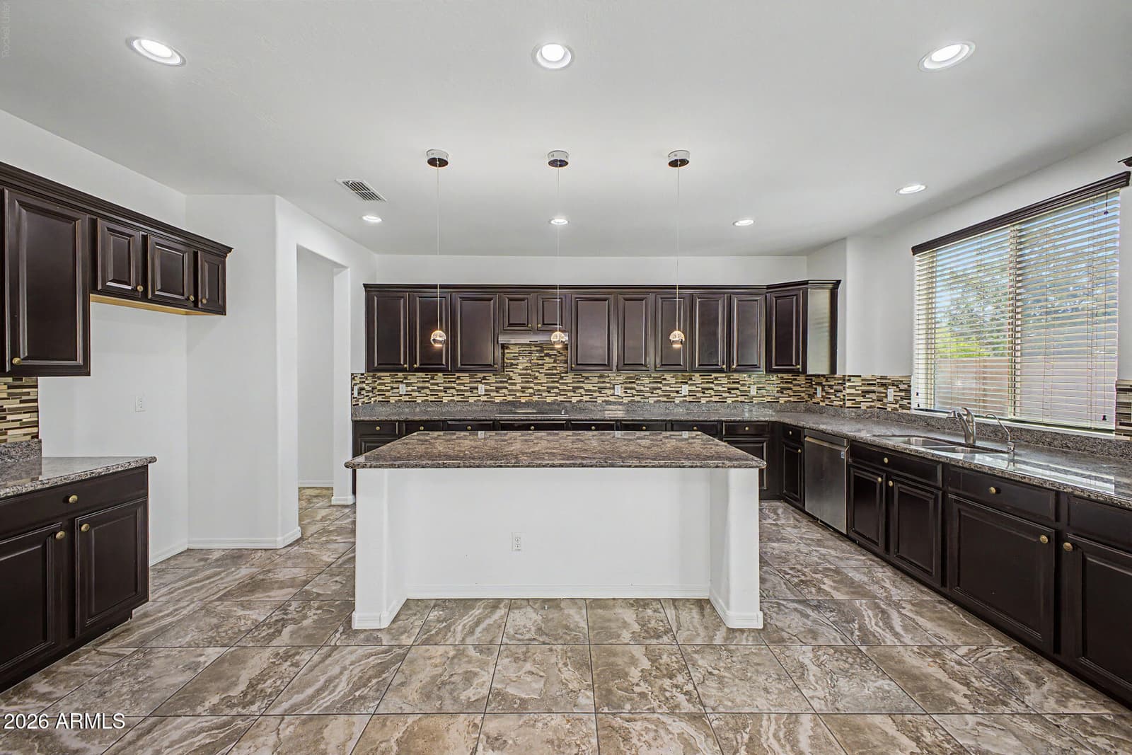 1471 E Flamingo Way, Gilbert, AZ 85297 — photo 14 of 49