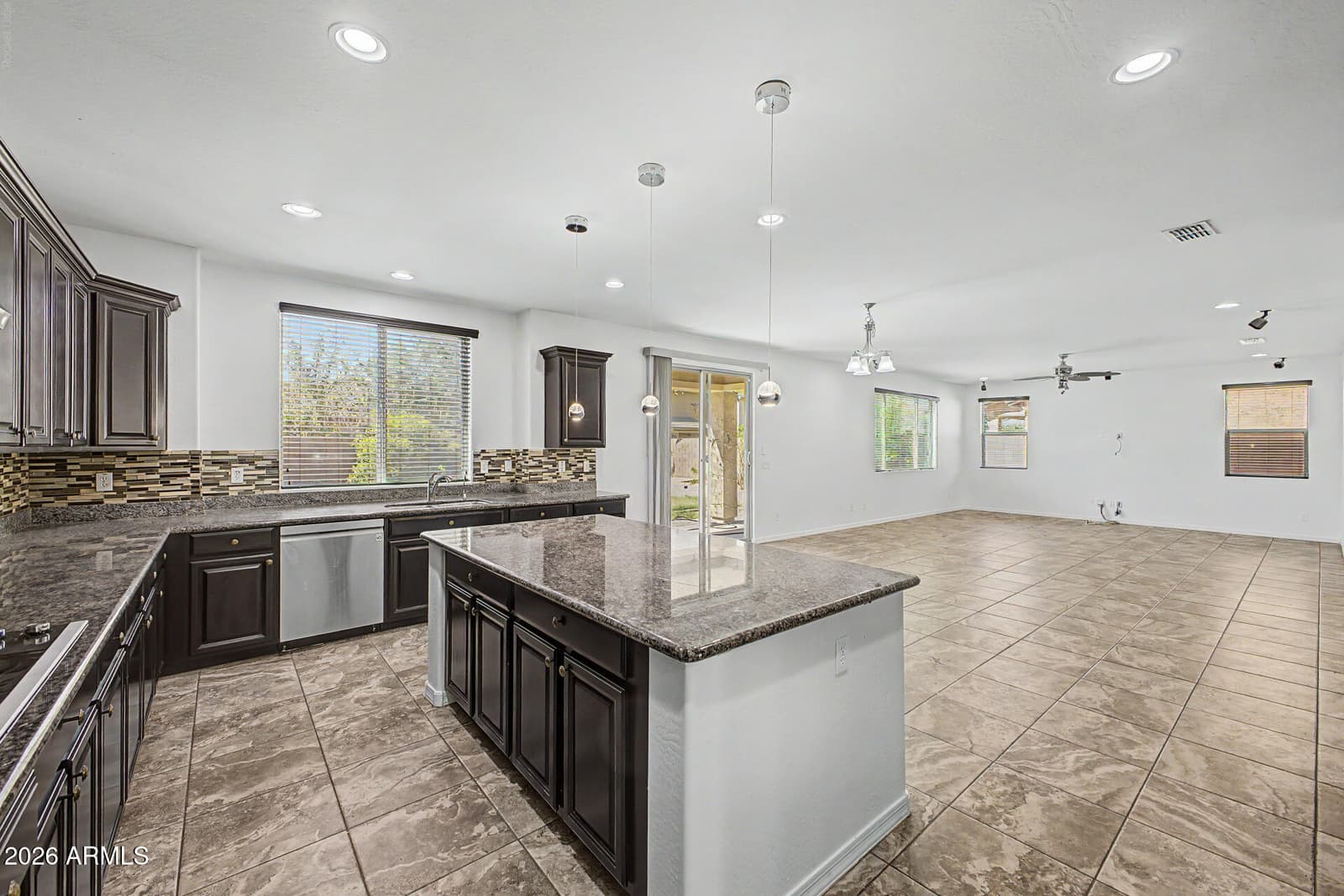 1471 E Flamingo Way, Gilbert, AZ 85297 — photo 17 of 49