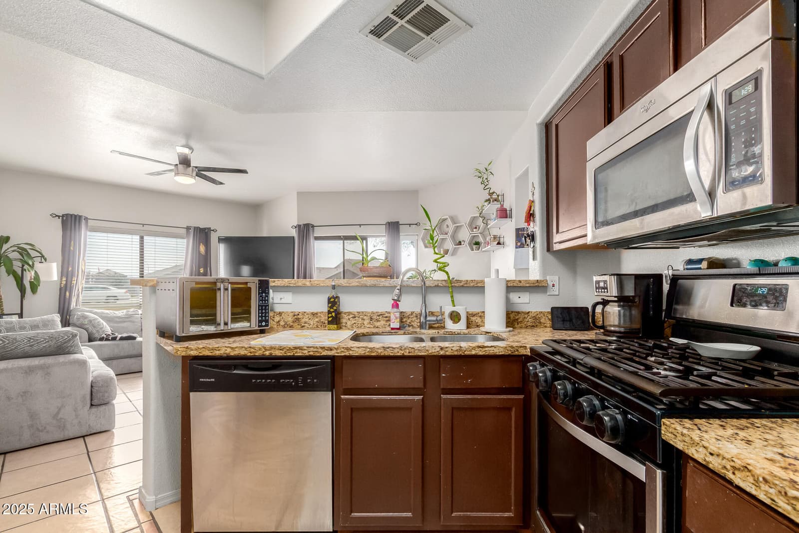 10030 W Indian School Road 111, Phoenix, AZ 85037 — photo 16 of 45