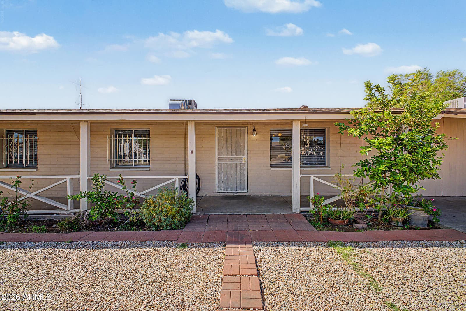 8201 W Sells Drive, Phoenix, AZ 85033 — photo 3 of 26