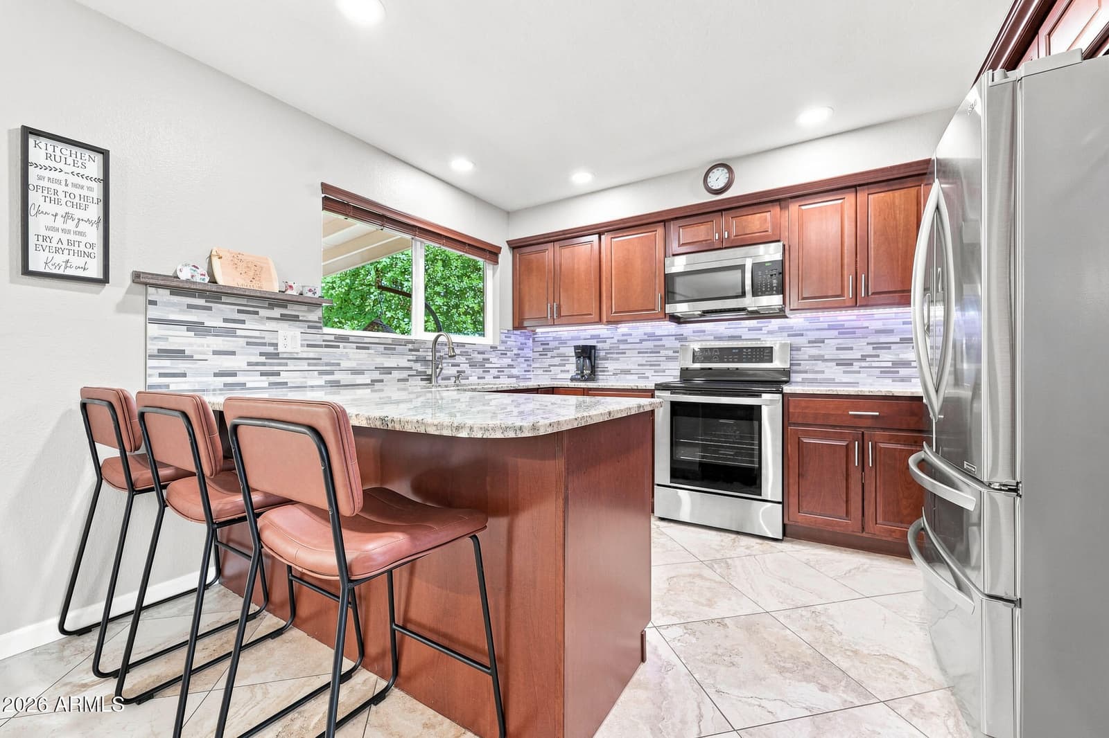 922 S Ember Circle, Mesa, AZ 85208 — photo 11 of 47