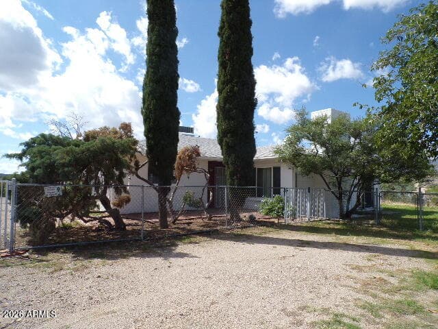 564 E Noble Drive, Globe, AZ 85501 — photo 3 of 34