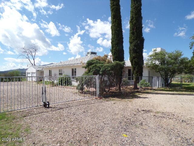 564 E Noble Drive, Globe, AZ 85501 — photo 4 of 34