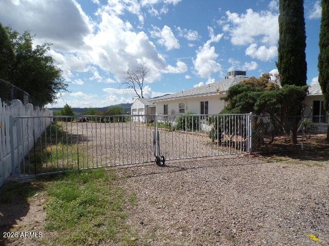 564 E Noble Drive, Globe, AZ 85501 — photo 5 of 34