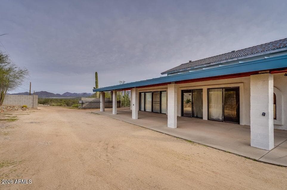 43950 N 11th Avenue, New River, AZ 85087 — photo 5 of 44