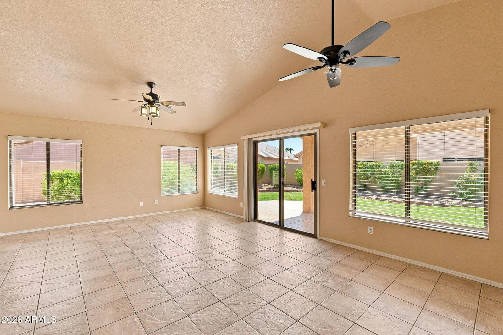 14653 W Piccadilly Road, Goodyear, AZ 85395 — photo 6 of 43