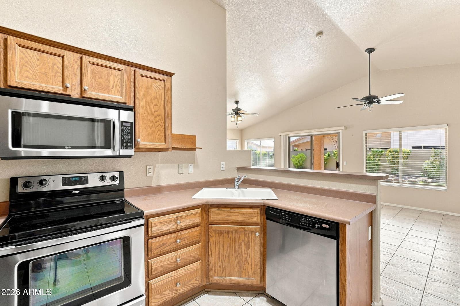 14653 W Piccadilly Road, Goodyear, AZ 85395 — photo 14 of 43