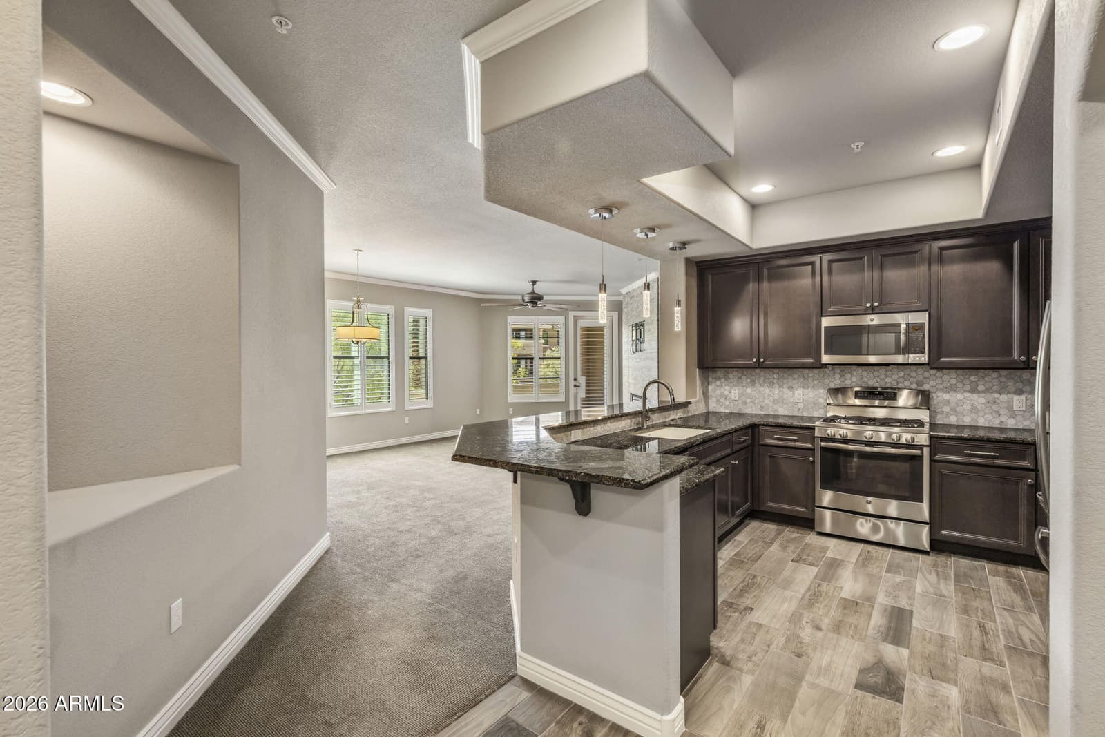 7601 E Indian Bend Road 2055, Scottsdale, AZ 85250 — photo 3 of 32