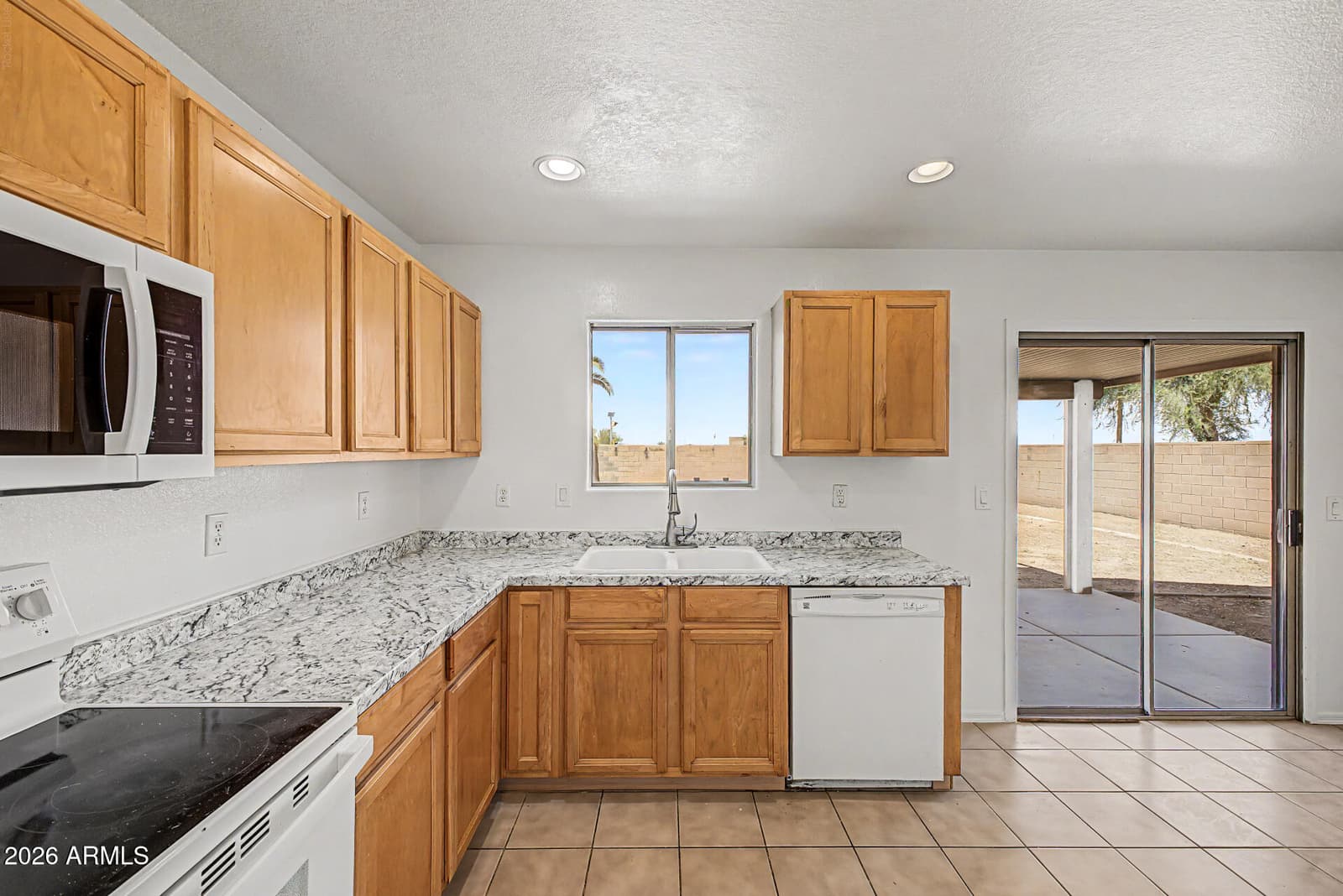 1988 E Silversmith Trail, San Tan Valley, AZ 85143 — photo 18 of 56