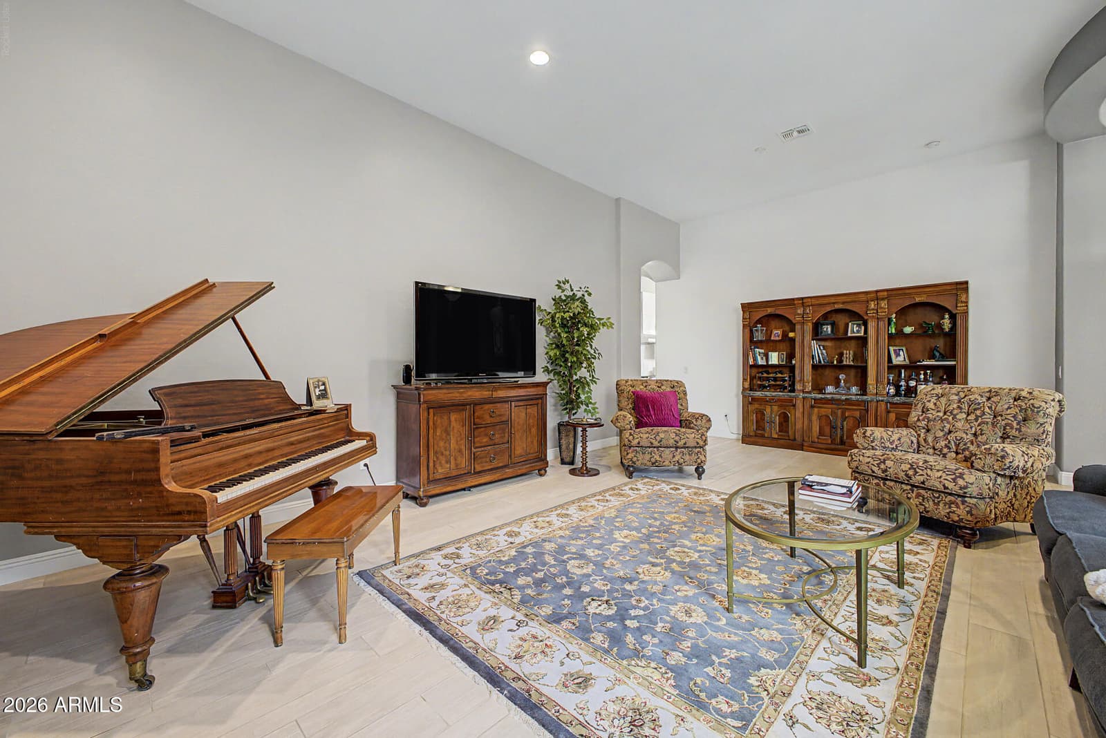 8506 S 29th Way, Phoenix, AZ 85042 — photo 9 of 56