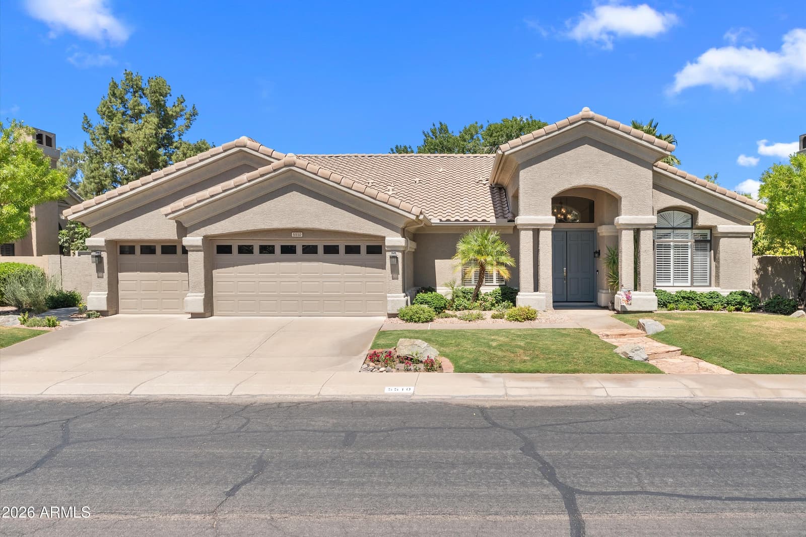 5510 E Cannon Drive, Paradise Valley, AZ 85253 — photo 2 of 53