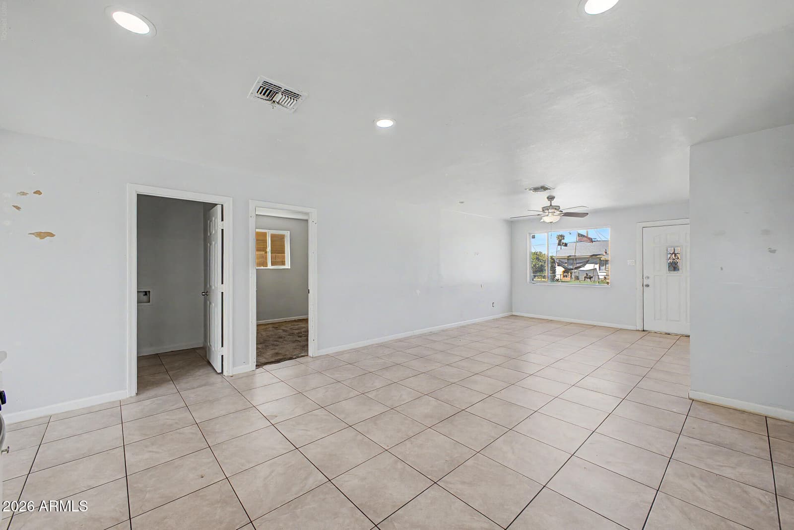 5633 N 63rd Drive, Glendale, AZ 85301 — photo 11 of 35
