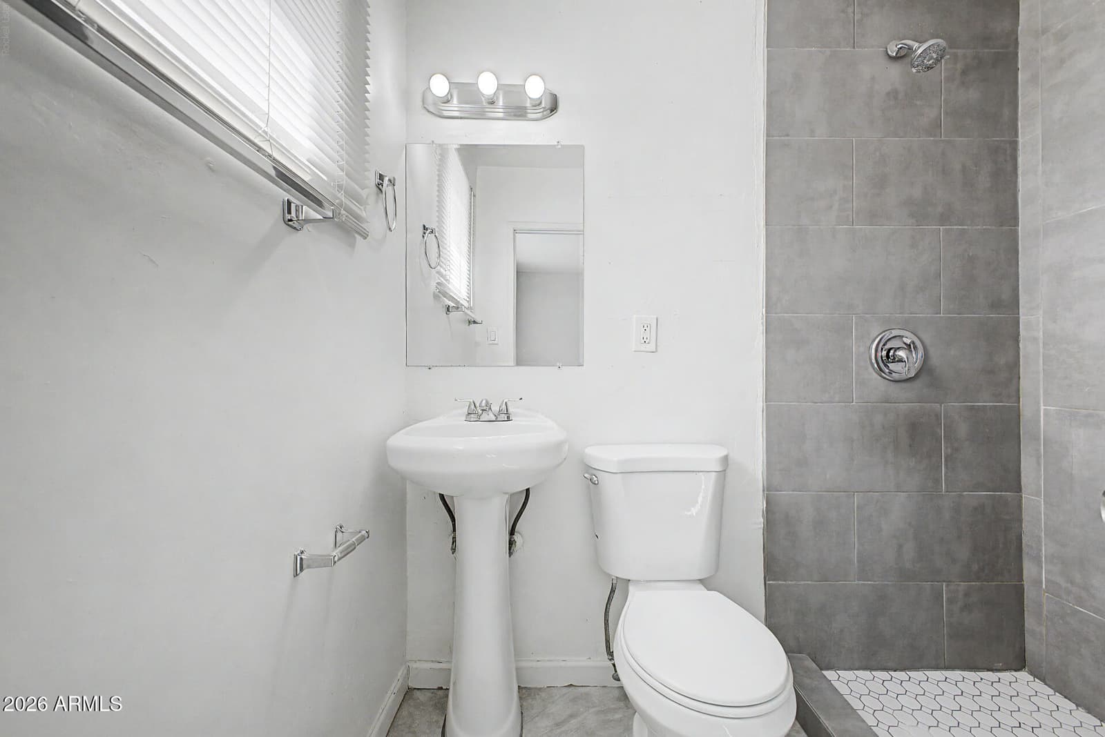 5633 N 63rd Drive, Glendale, AZ 85301 — photo 24 of 35