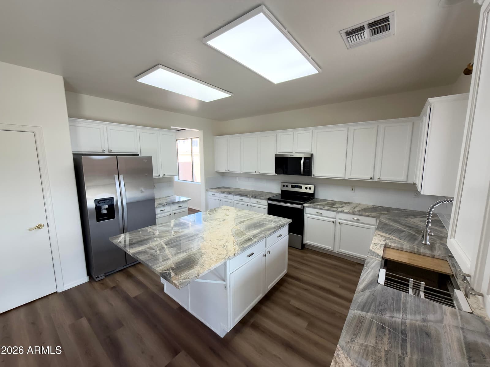 9509 W Hazelwood Street, Phoenix, AZ 85037 — photo 7 of 36