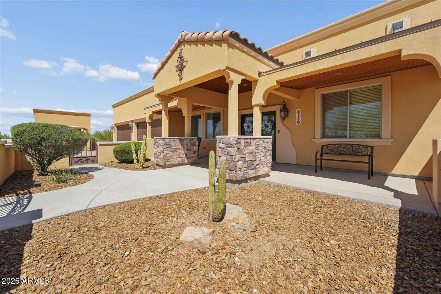 370 E Canyon Street, Apache Junction, AZ 85119 — photo 1 of 25