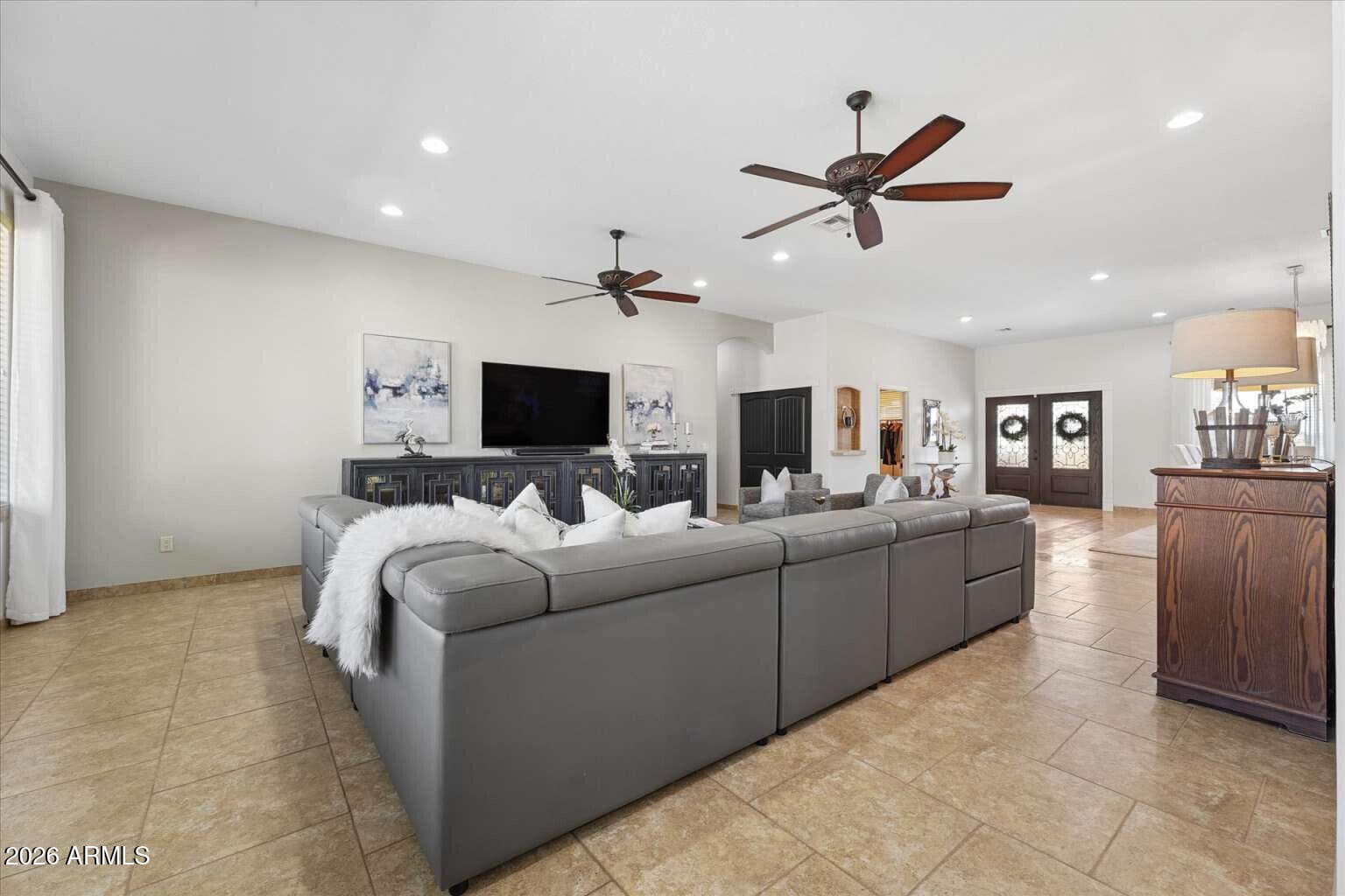 370 E Canyon Street, Apache Junction, AZ 85119 — photo 8 of 25