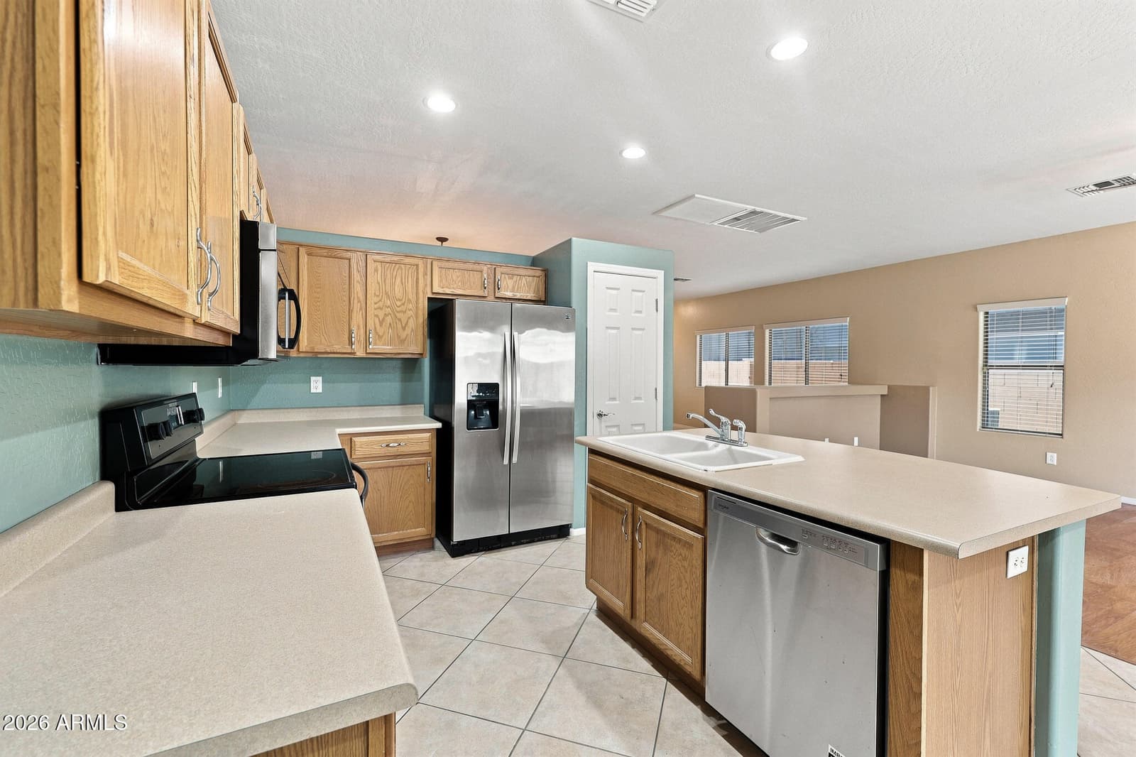 13811 W Redfield Road, Surprise, AZ 85379 — photo 10 of 45