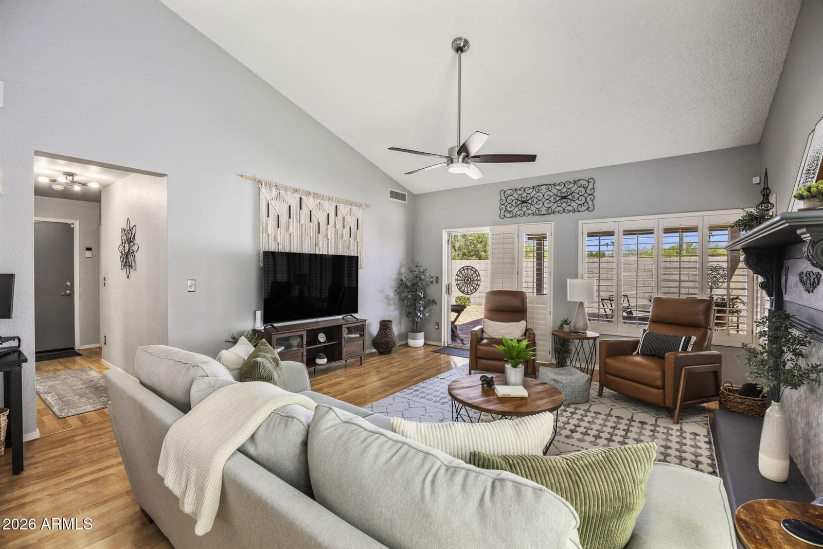 1030 E Villa Theresa Drive, Phoenix, AZ 85022 — photo 9 of 23