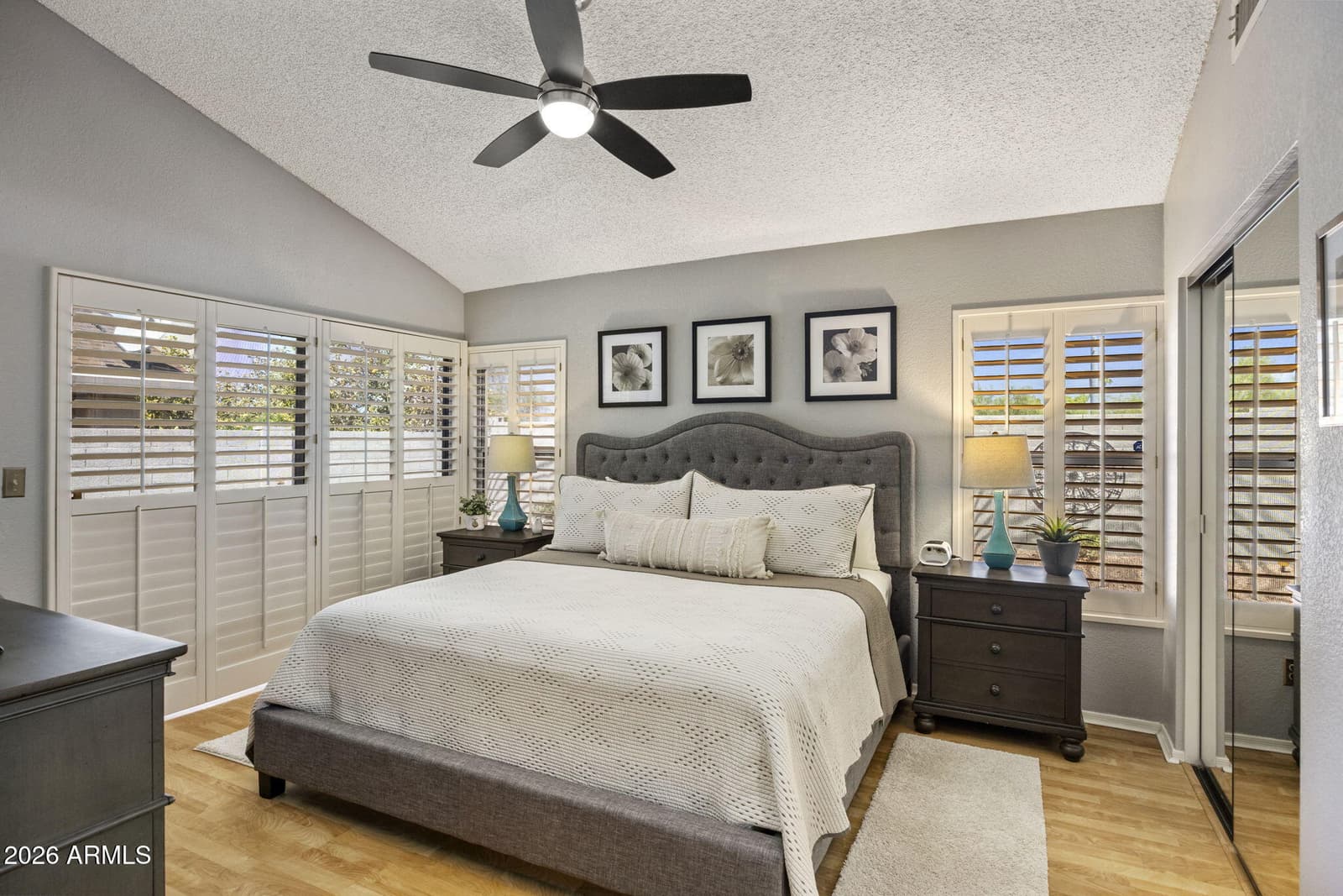 1030 E Villa Theresa Drive, Phoenix, AZ 85022 — photo 12 of 23