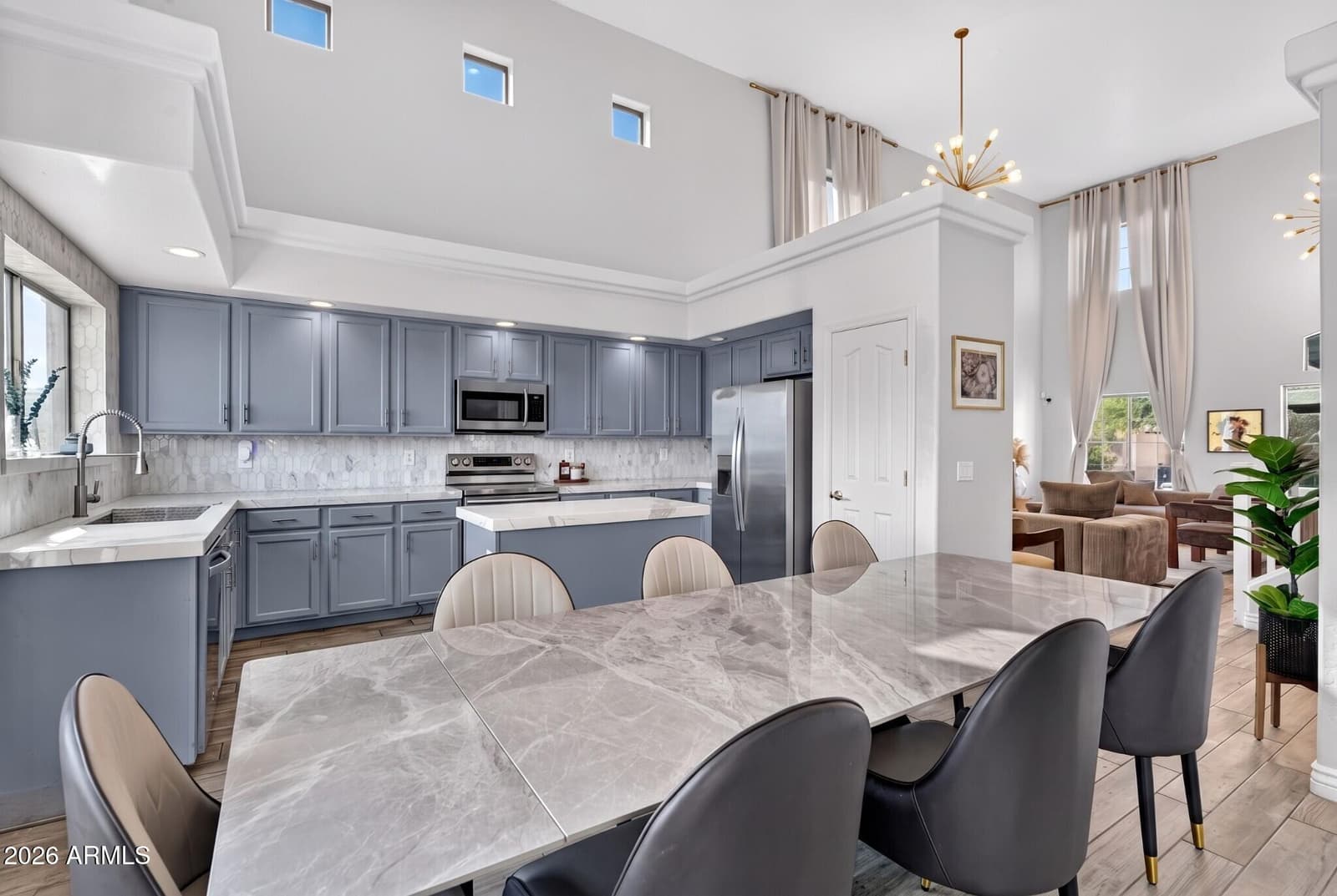 7601 W Southgate Avenue, Phoenix, AZ 85043 — photo 8 of 56