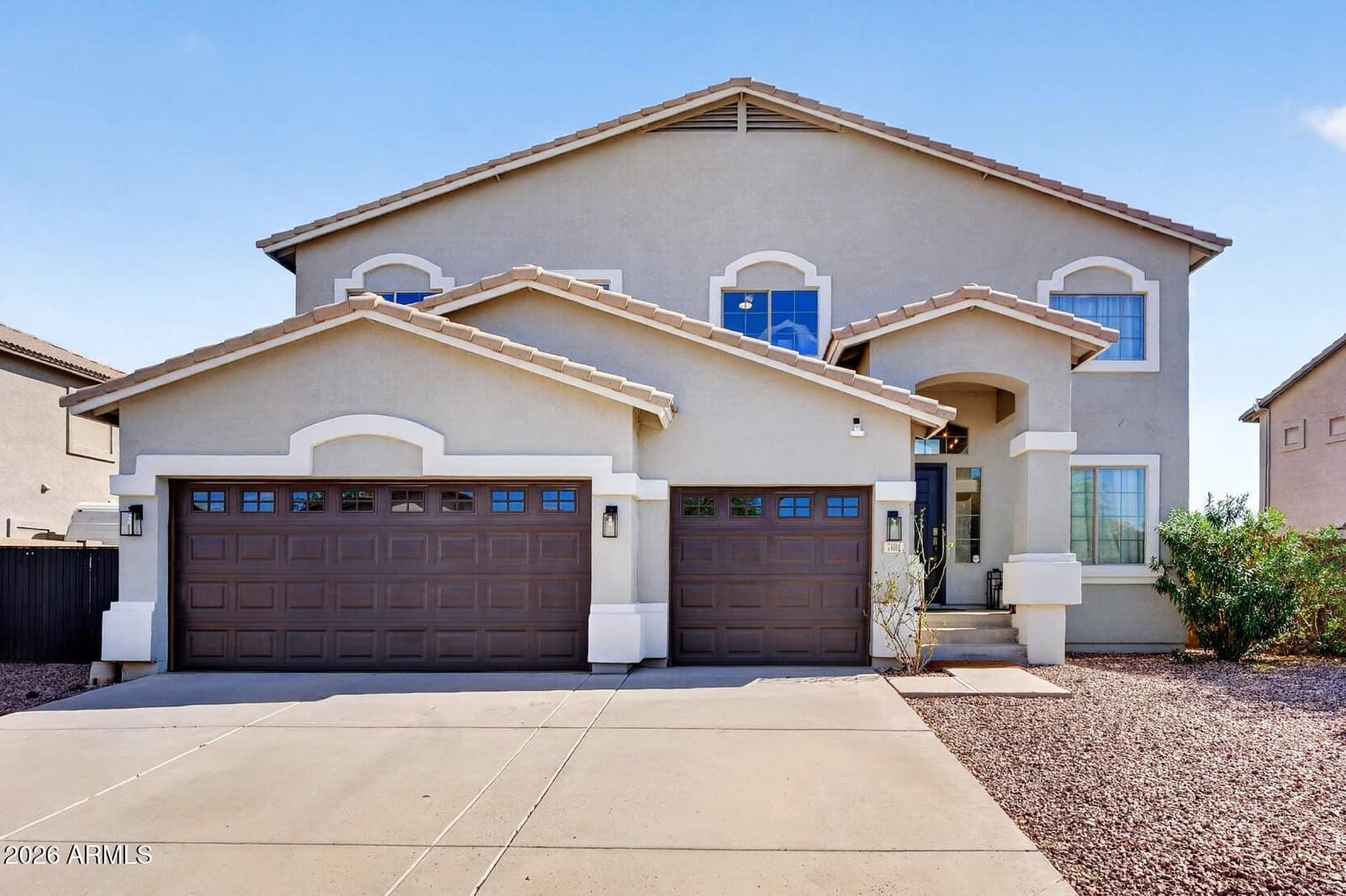 7601 W Southgate Avenue, Phoenix, AZ 85043 — photo 1 of 56