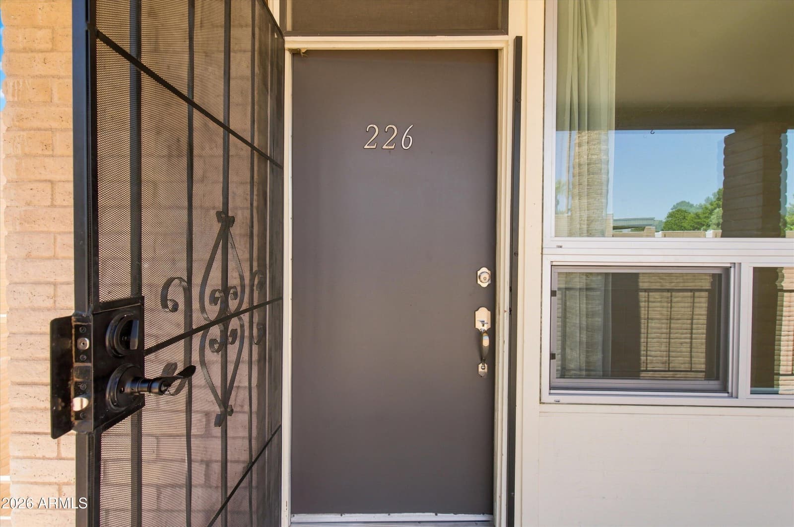 3737 E Turney Avenue 226, Phoenix, AZ 85018 — photo 2 of 22