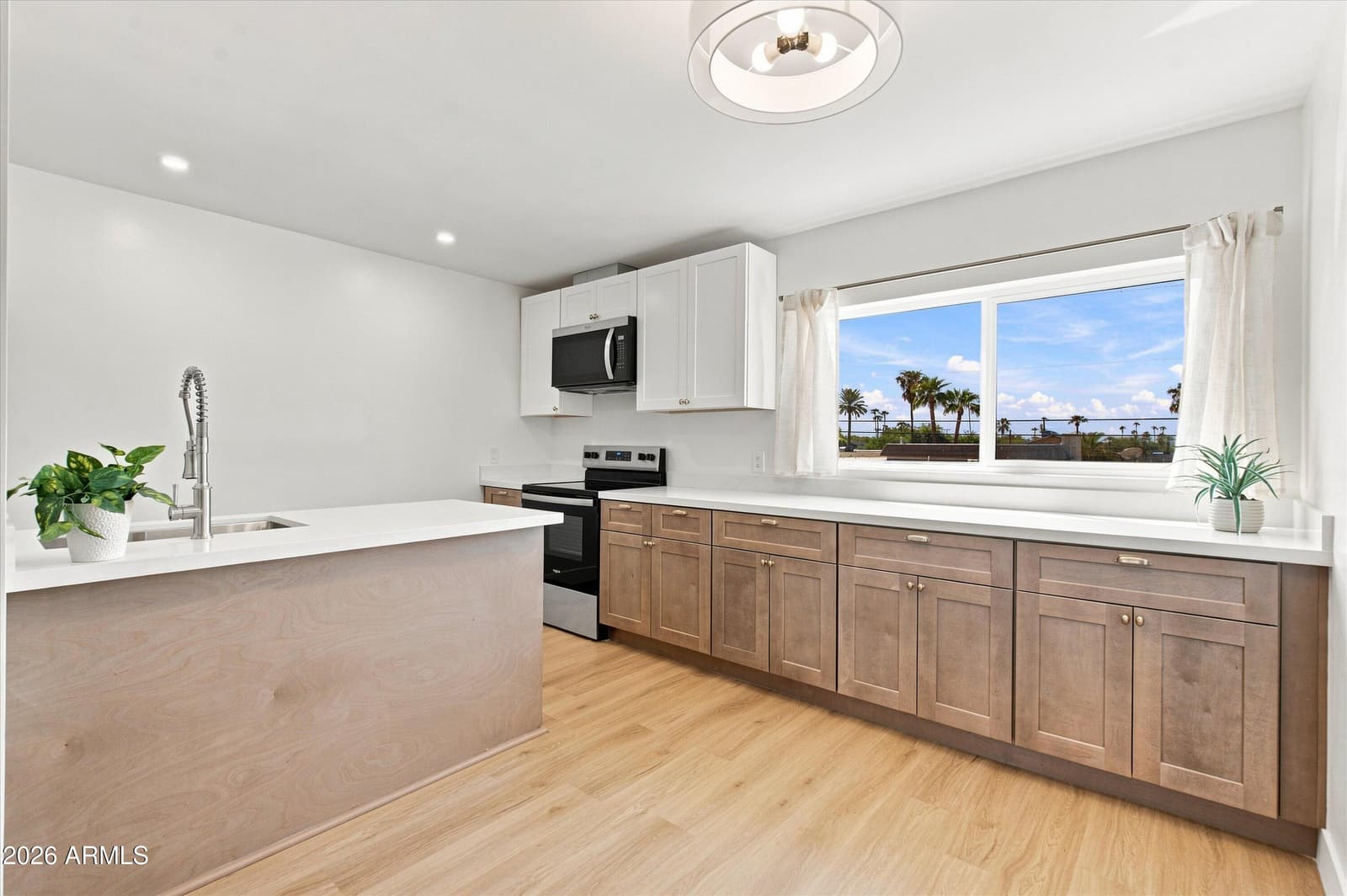 3737 E Turney Avenue 226, Phoenix, AZ 85018 — photo 1 of 22