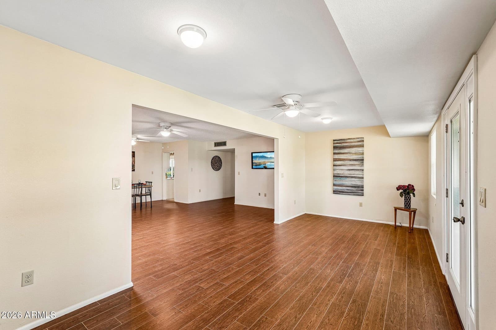 10515 W Roundelay Circle, Sun City, AZ 85351 — photo 10 of 38