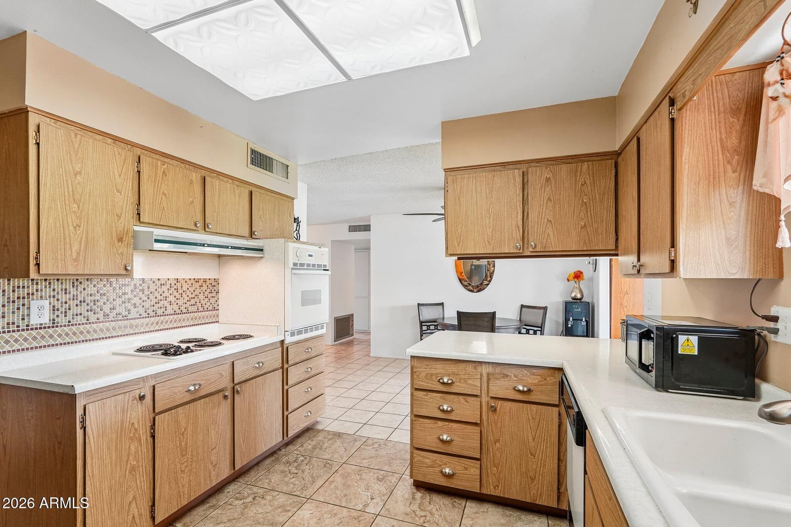 10343 W Prairie Hills Circle, Sun City, AZ 85351 — photo 11 of 41