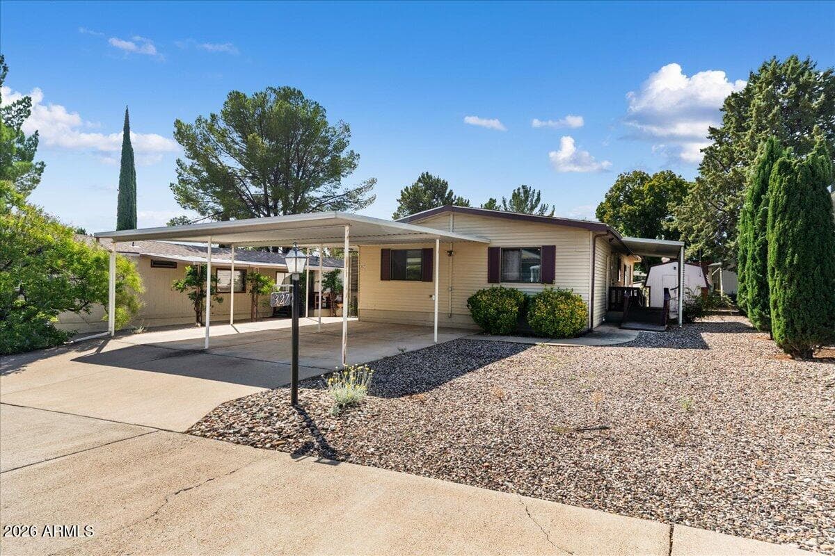 327 Lampliter Village, Clarkdale, AZ 86324 — photo 1 of 21