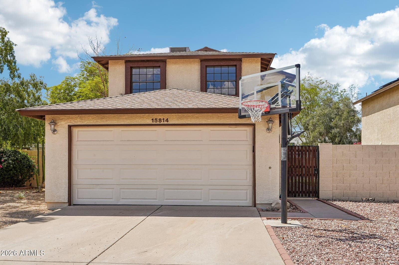 15814 N 37th Drive, Phoenix, AZ 85053 — photo 1 of 41