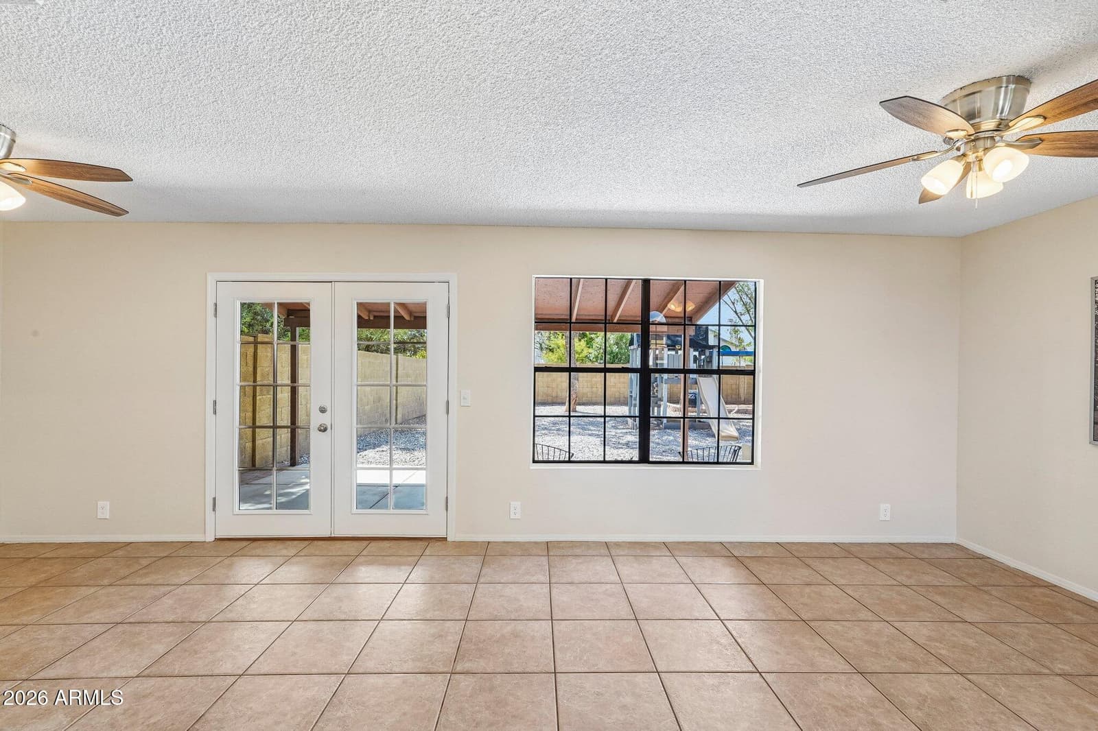 15814 N 37th Drive, Phoenix, AZ 85053 — photo 13 of 41